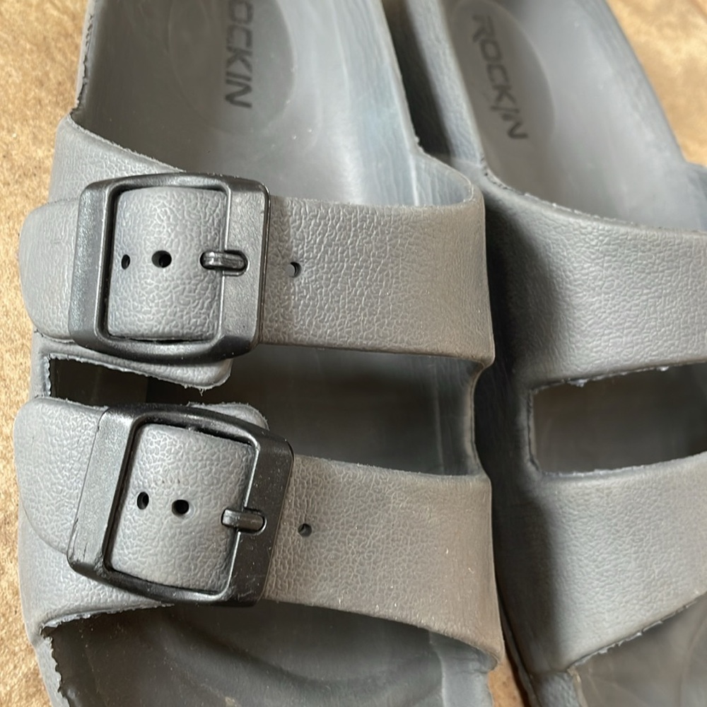 + ROCKIN + Gray Buckle Slides - Picture 3 of 8